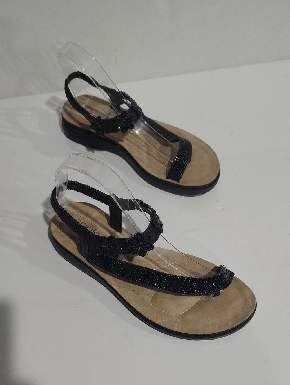 Annie Comfort Comfortable  Women’s Black Sandals with Floral Detail Size 8.5W